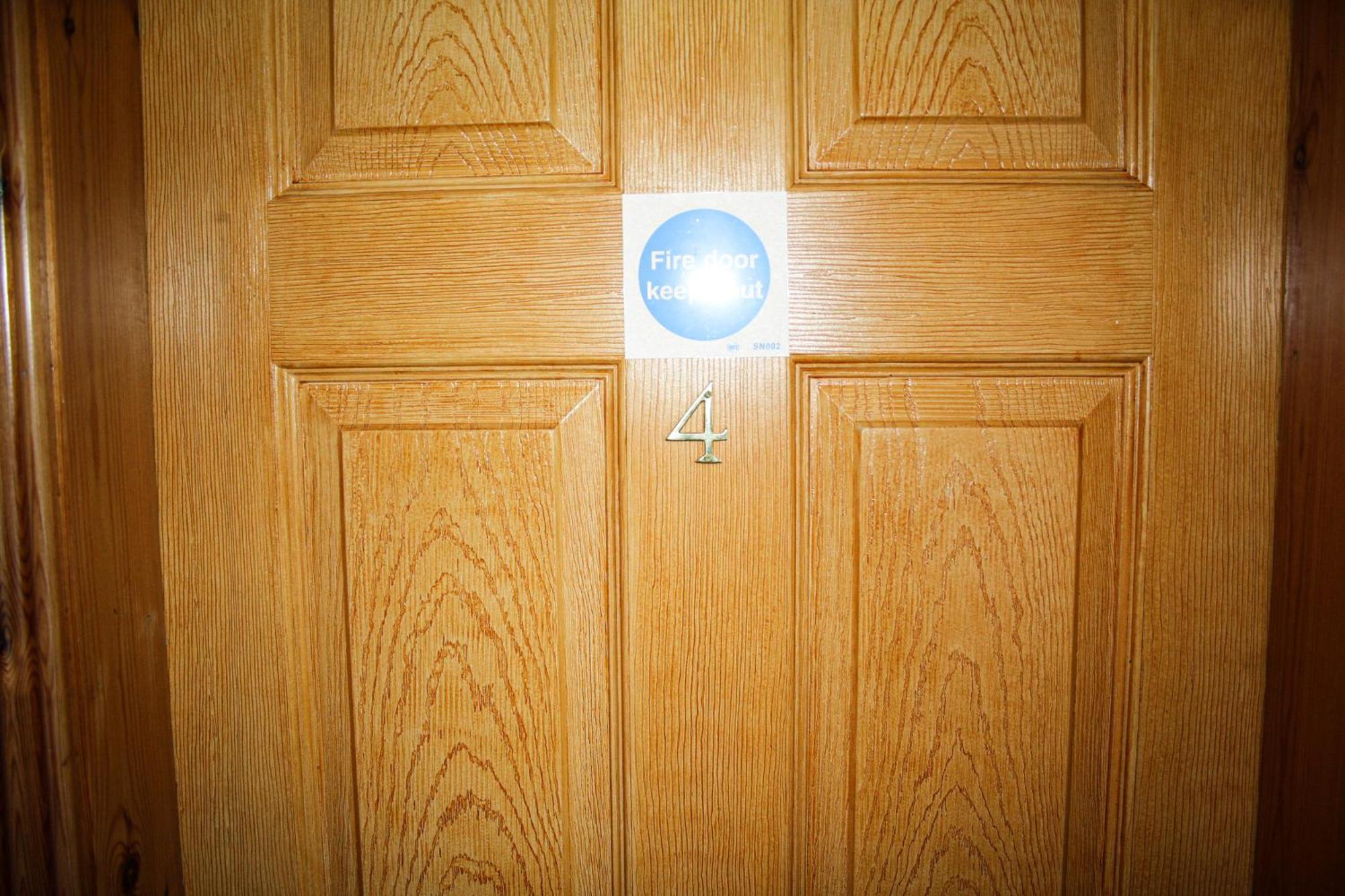 The Coach Inn Strabane Extérieur photo