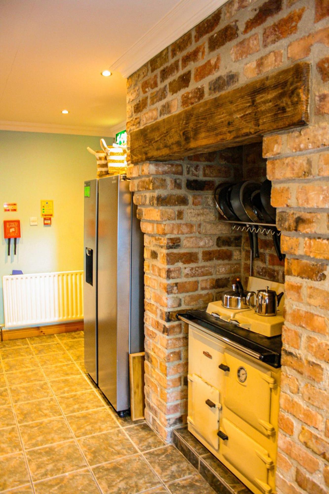 The Coach Inn Strabane Extérieur photo